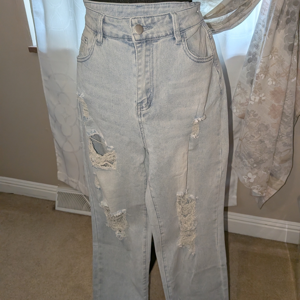 SHEIN Light Wash Ripped Boyfriend Jeans